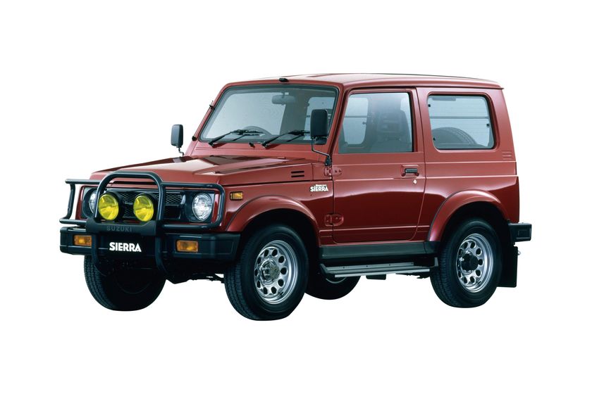JB31 Jimny 1300 Sierra (Япония, 1993–95): хромированная дуга, широкие расширители — японский Samurai 1,3i