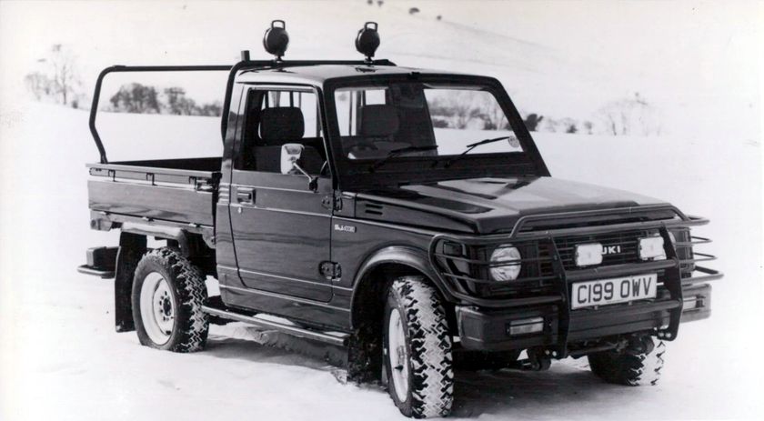 SJ413K Pick-Up для Великобритании с дугой и дополнительными фарами