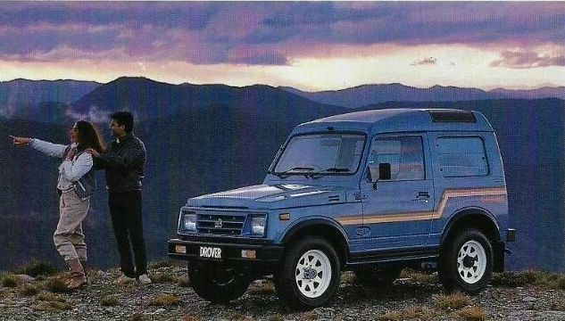 Синий Drover Hi-Roof Deluxe с верхними боковыми окнами высокой крыши