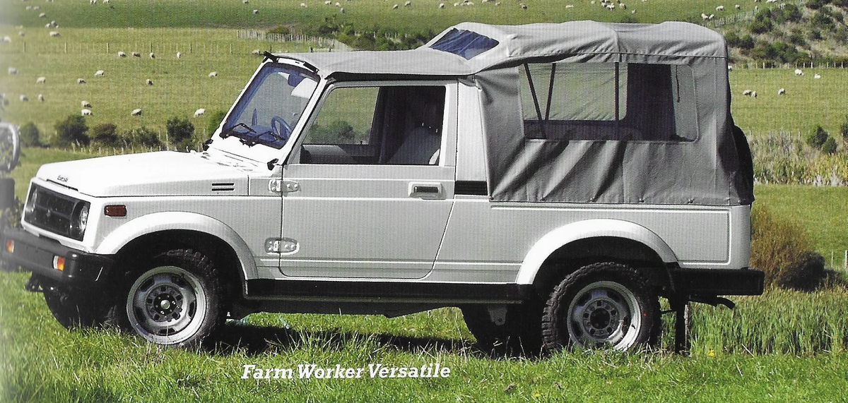 Farm Worker Versatile с полным тентом