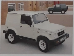 Белый коммерческий Van и зелёный Soft Top