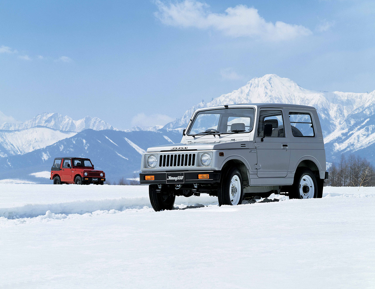 Jimny 550 Van Deluxe — общий зимний ракурс