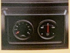 Meter Case: два круглых прибора в отдельном прямоугольном корпусе