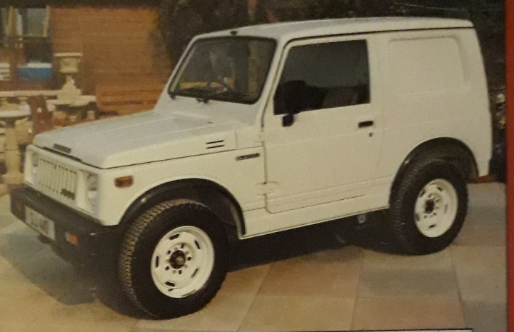 Британский Santana SJ410 Commercial Van с глухой боковиной, 06.1989