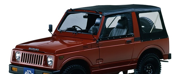 Jimny SJ30FK: чёрный тент, матерчатый верх и металлический низ двери